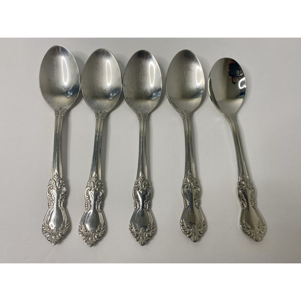 Reed & Barton Heritage MARLBOROUGH Stainless Flatware 4 Soup Spoon 1 Youth Spoon